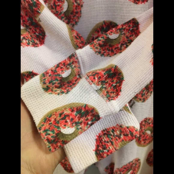 Victoria's Secret PINK Donut Onesie Pajamas ? - Picture 9 of 16